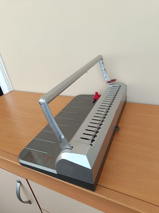 Прибор для распечатывания