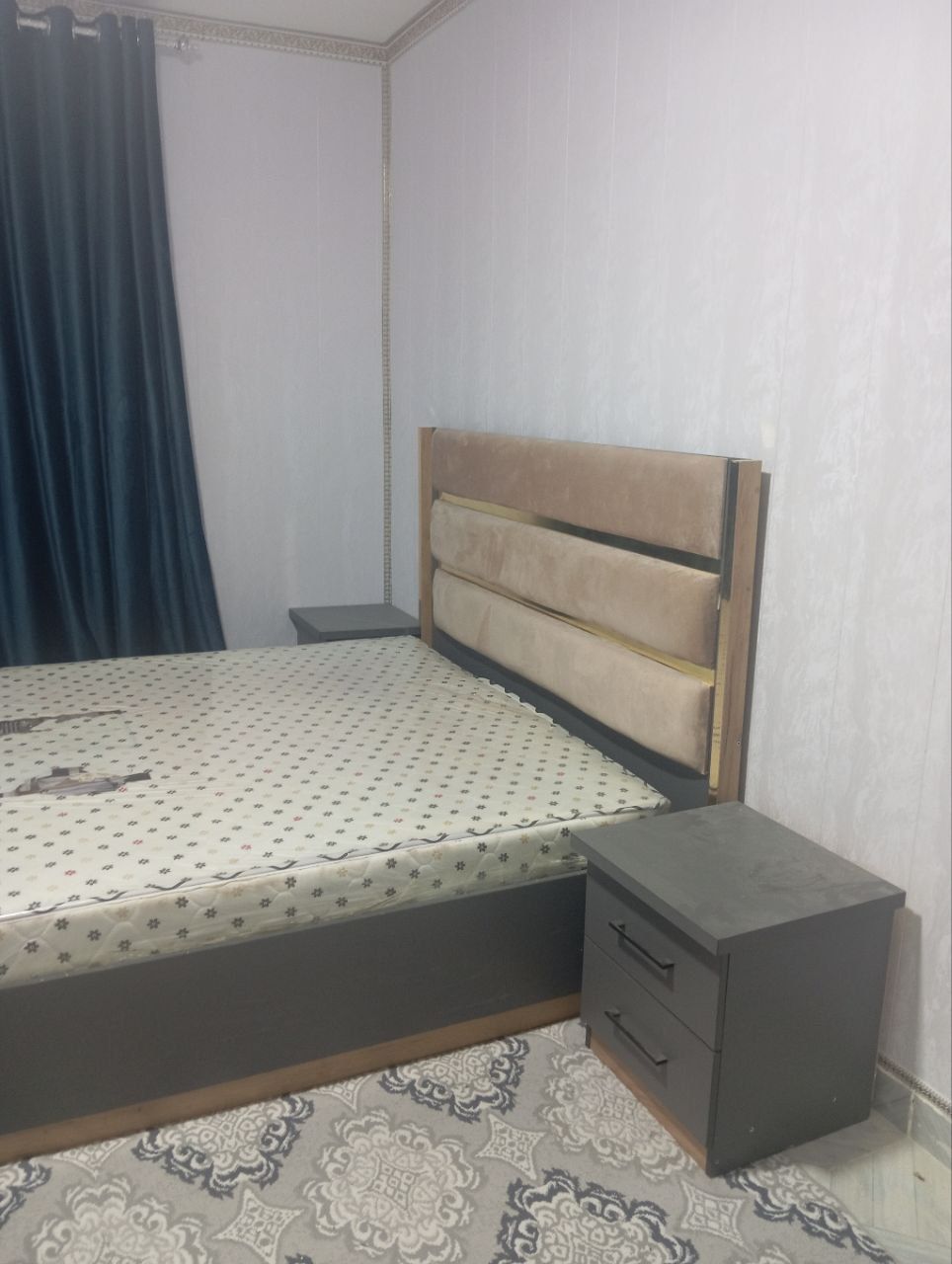 Elobot city 2 xonali kvartira ijaraga beriladii