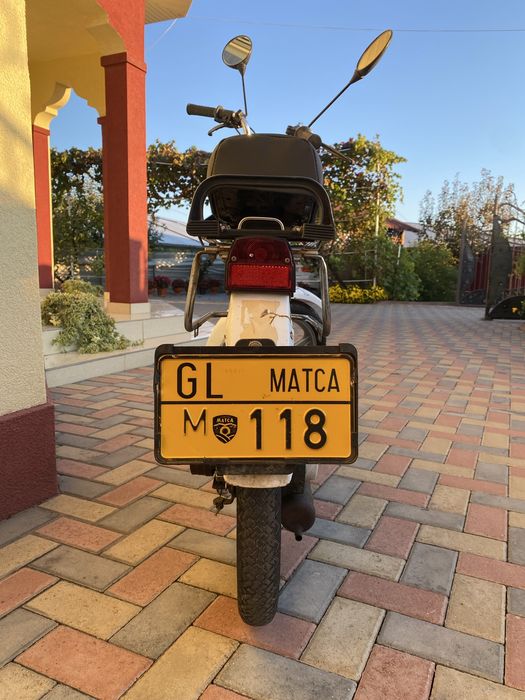 Vând Piaggio Si