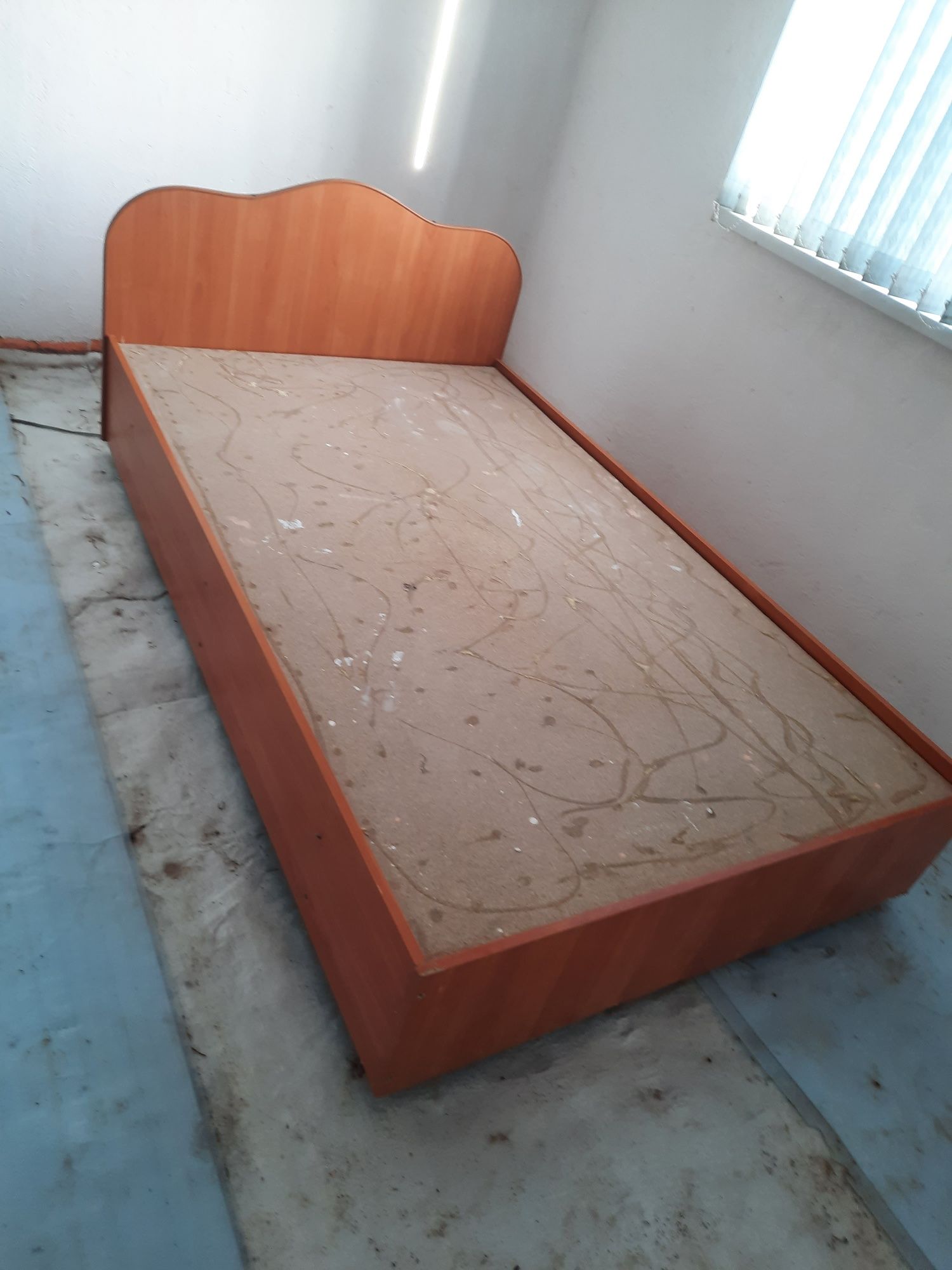 Кровать полторашка