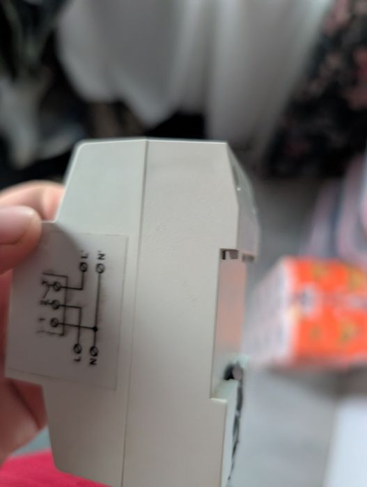 Releu de protectie DigiTOP VP-32A