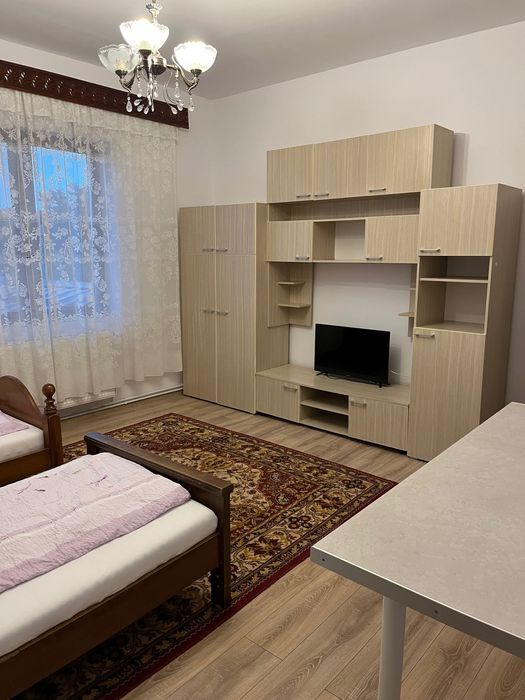 Casă de inchiriat