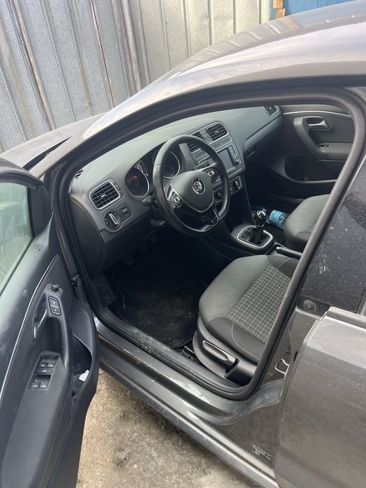 Vw Polo/Фолксваген Поло 2017 г 1.0 бензин за части