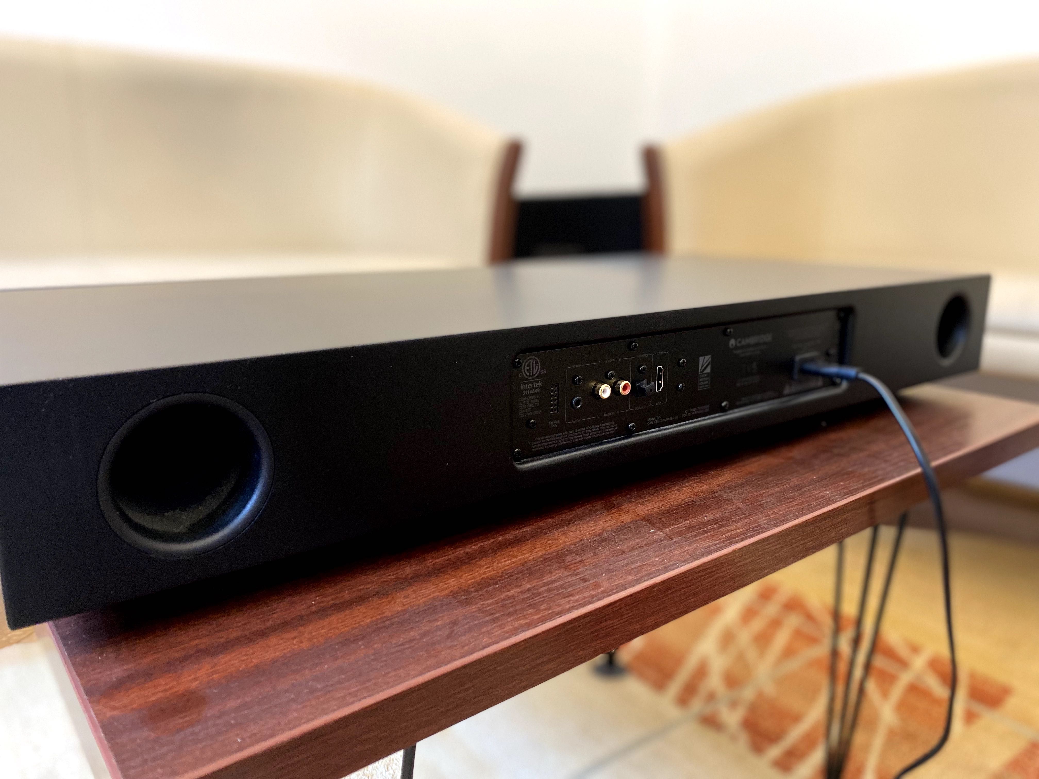 Soundbase Cambridge Audio TV5, stare impecabilă