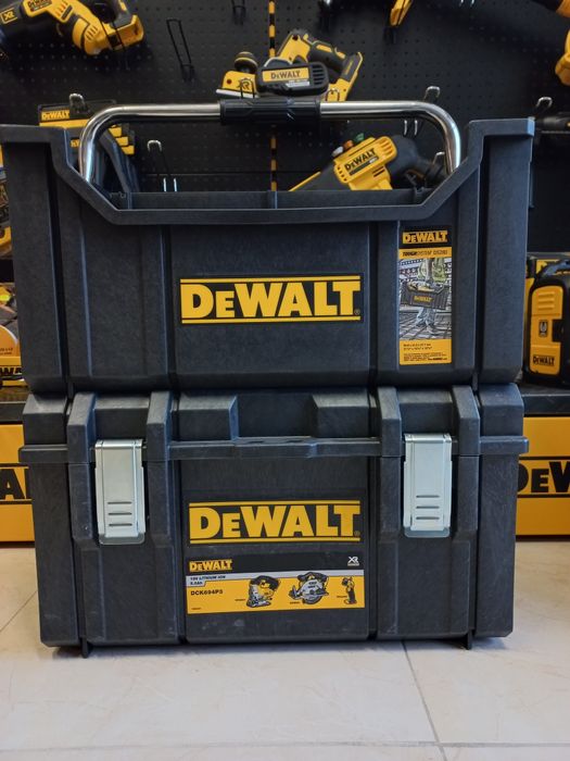 Куфари Dewalt DS300 и Отворен