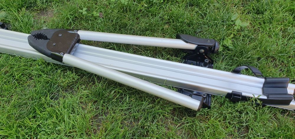 Suport biciclete auto pe bare transversale