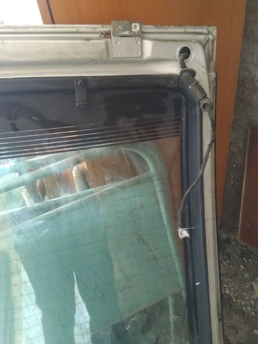 Задна врата със стъкло за багажник Опел Калибра
