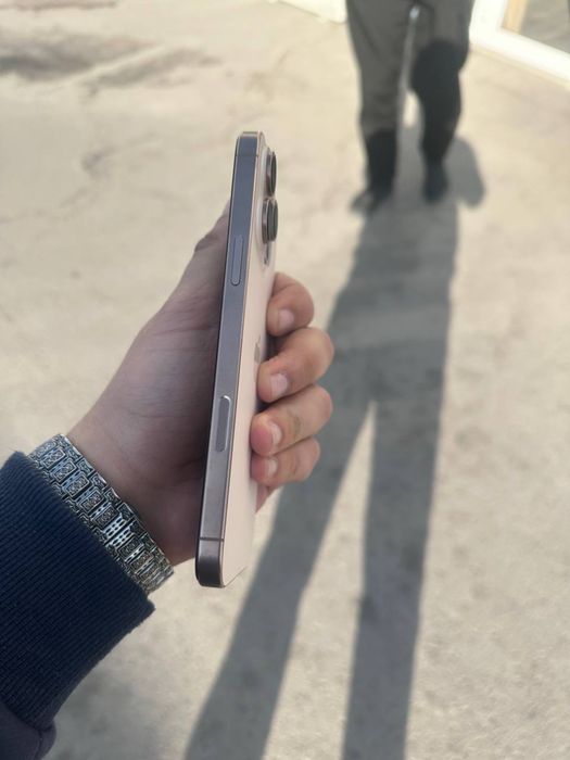 Ayfon 16 Pro Maks sotiladi.