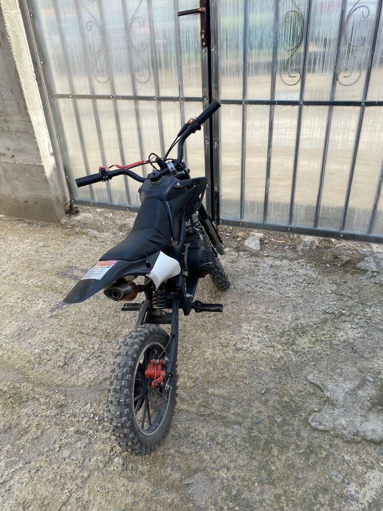 Vand cros 50 cm3 in stare foarte buna de functionare