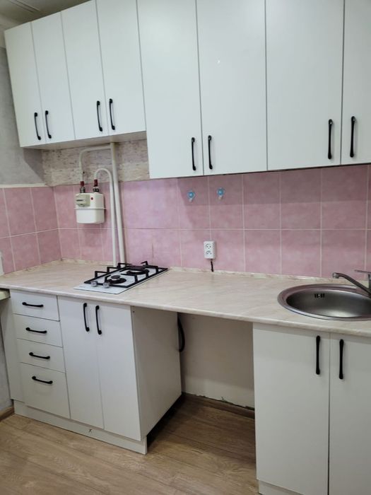 Продам 1 ком квартиру в районе ЖБИ