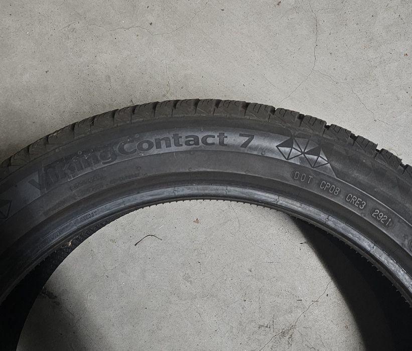 Continental 245/45R 20 T XL