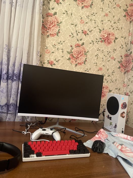 Игровой Монитор 24дюйма  144гц