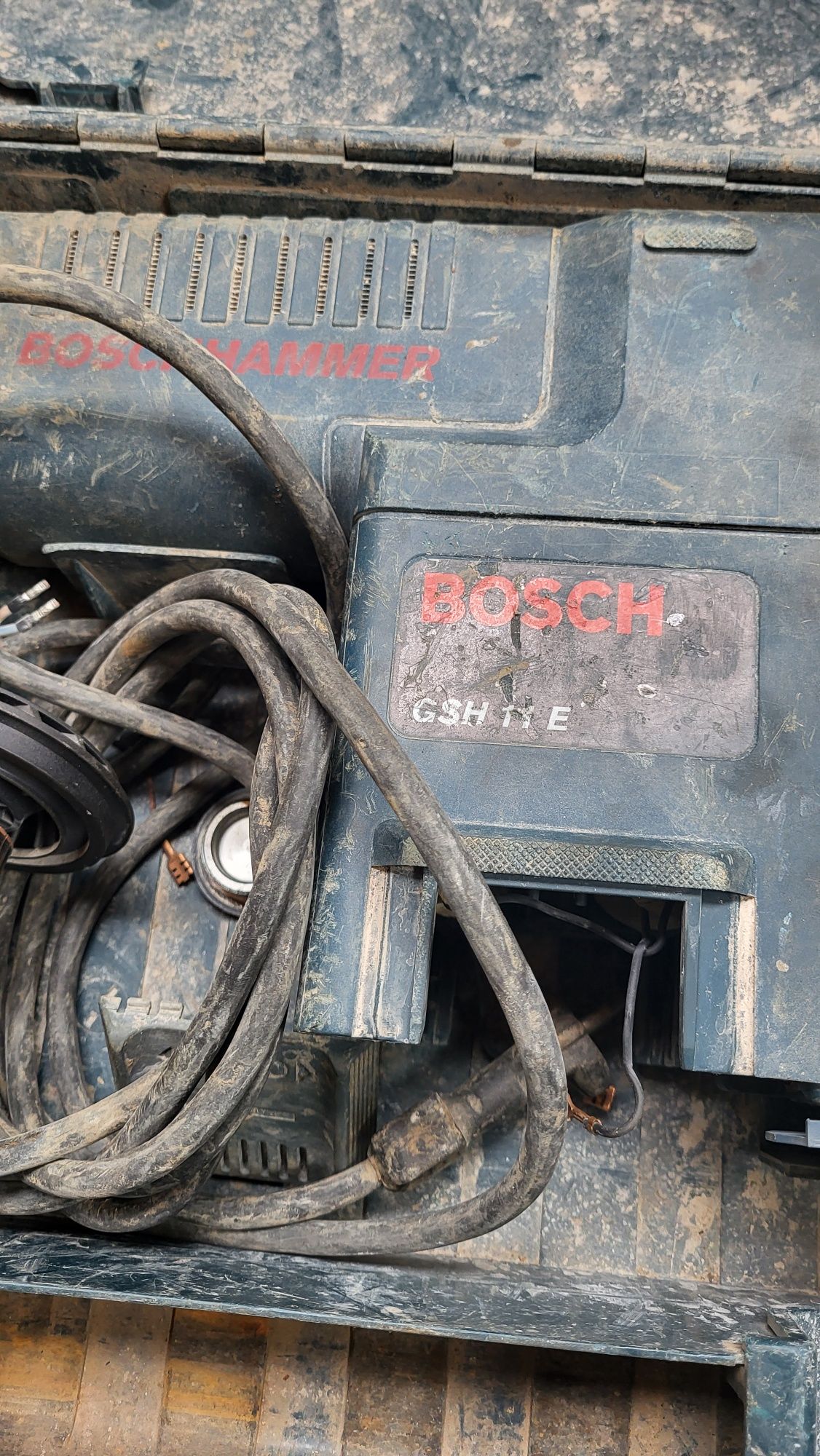Vînd demolator Bosch gsh 11 e defect  rotorul
