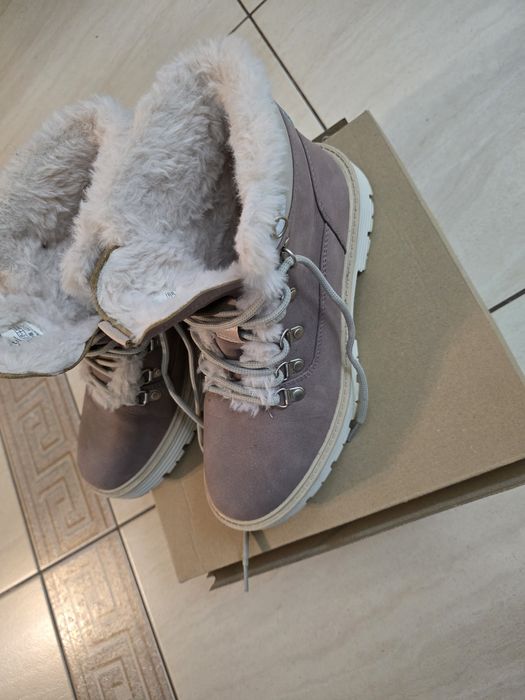 Ghete iarna imblanite pentru fete