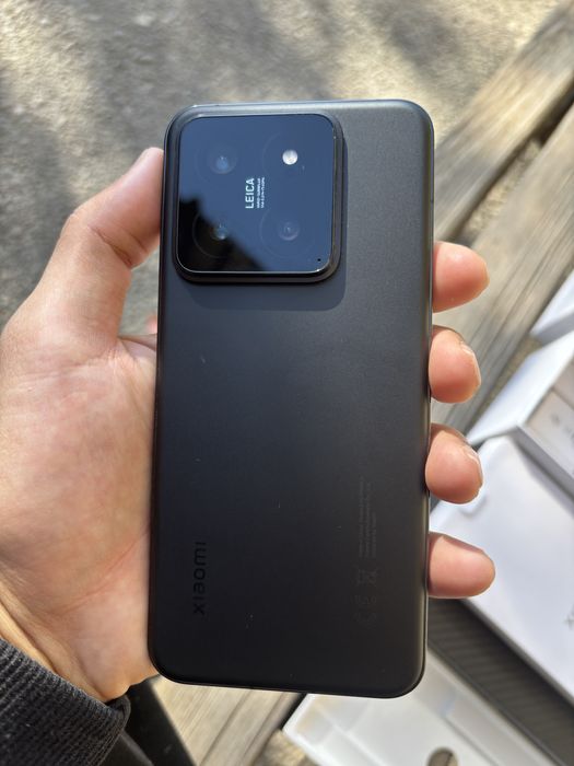 Продаю смартфон сяоми