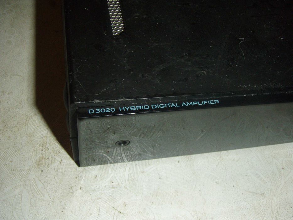 Amplificator digital hibrid intrari RCA optic USB bluetooth, NAD D3020