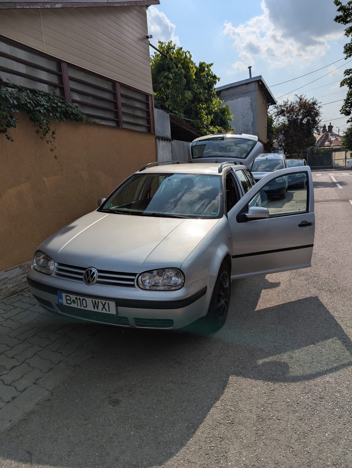 Vând Golf 4 - 1.4 16V, 2001