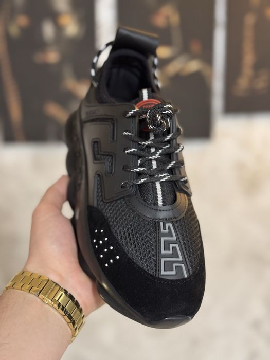 Adidasi Barbati Versace Chain Reaction Full Black!