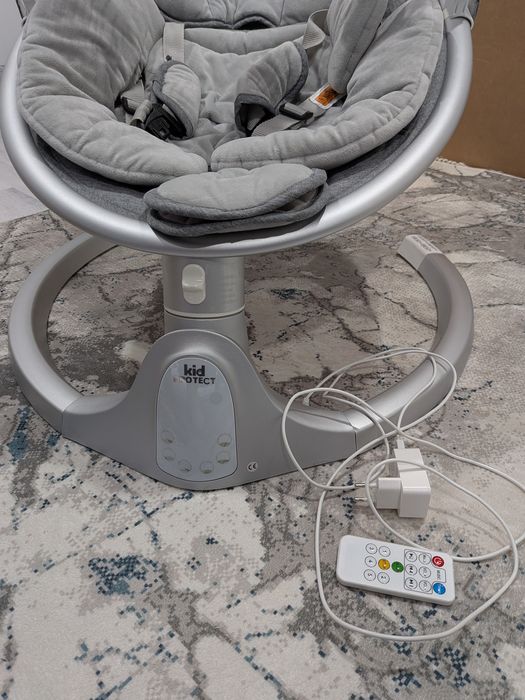 Leagan electric nou născut KidProtect cu muzica