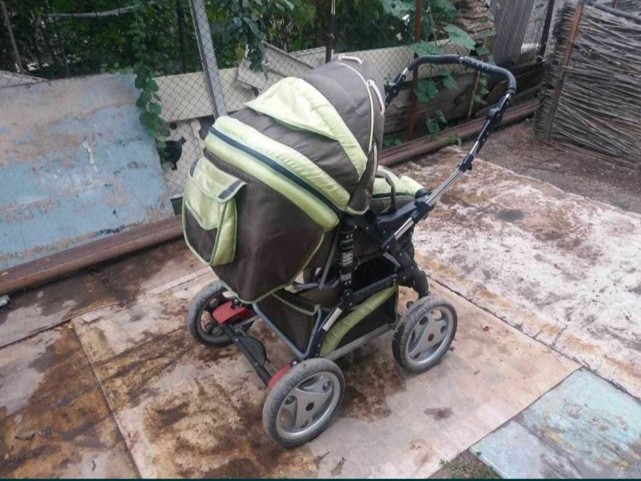 Продам коляску с люлькой