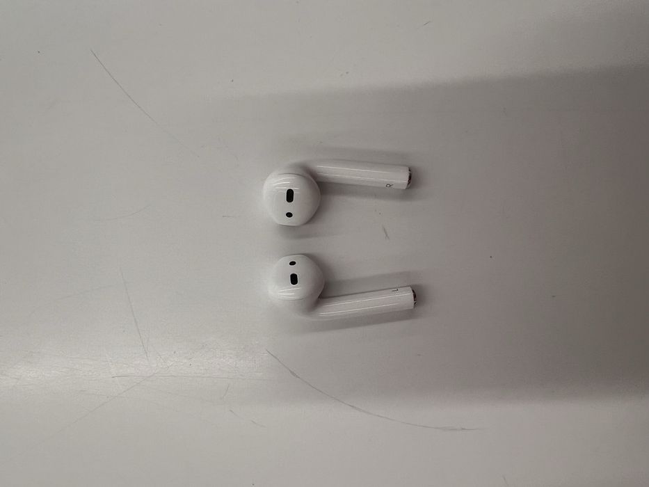 Apple Airpods 2 Gen