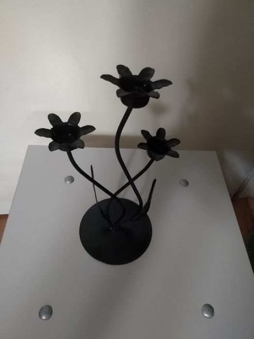 Подсвечник на 3 свечи.