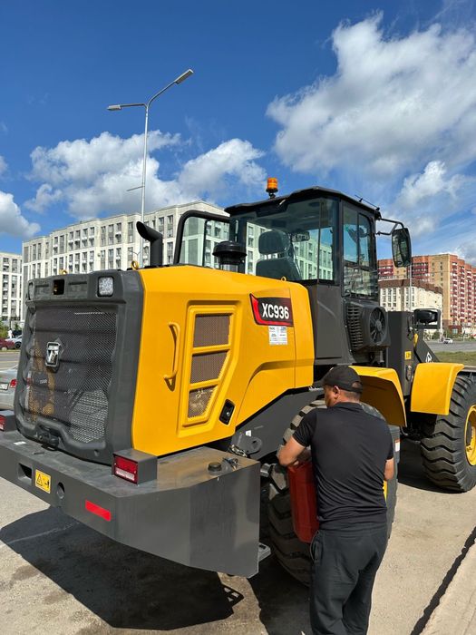 Погрузчик фронтальный ковш 2.1куб