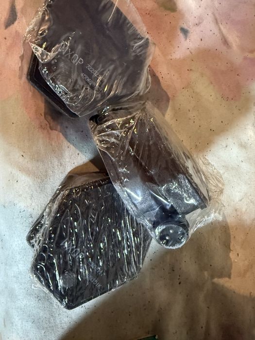 Продам стойка, втулка стабилизатора, для рулевой рейки