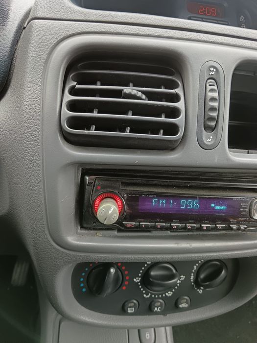 Renault, clio symbol