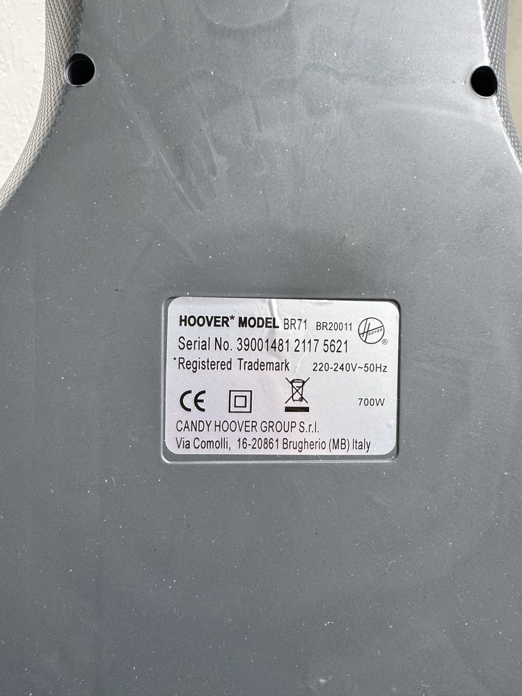 Прахосмукачка без Tорба Hoover BR71_BR20011, 700W, 2L, HEPA Филтър!