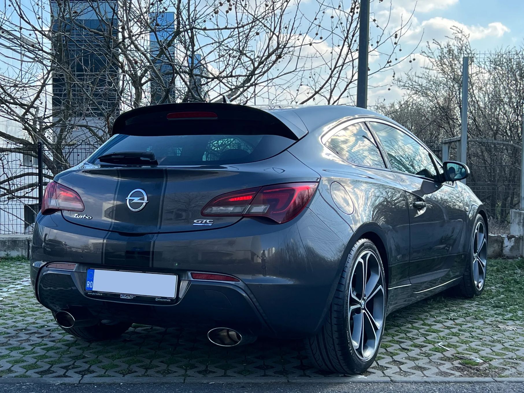 Opel Astra Opel Astra GTC OPC Line