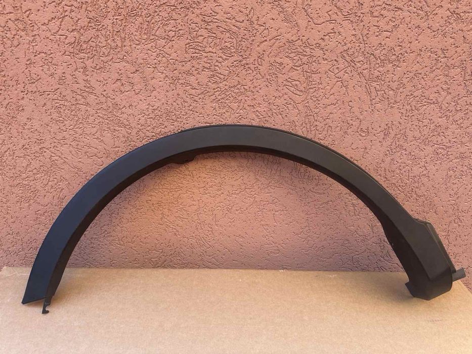 Броня предна Toyota Rav 4 и други части