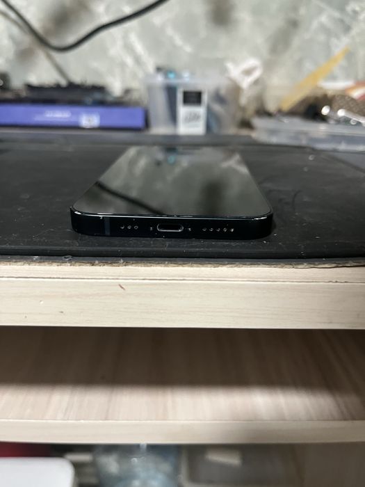 Carcasa originala iphone 13