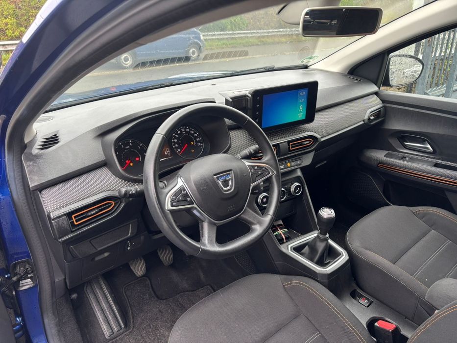 Vând Dacia Sandero avariat stepway 3 an 2021 motor 1.0 TCE  65997 km