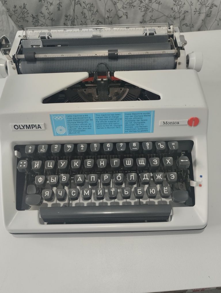Пишеща Машина Olimpia Monica 1970