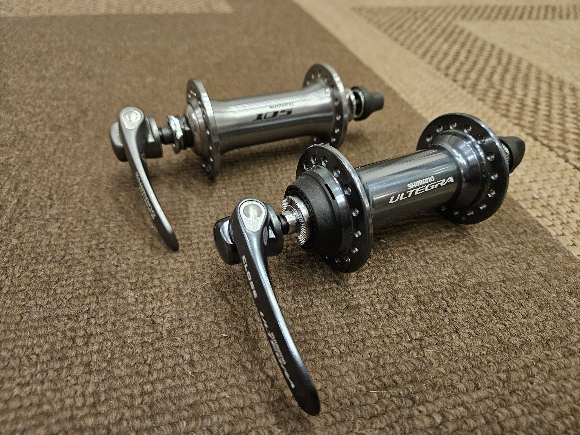 Нова предна главина Shimano 105 / Ultegra , 9mm x 100mm , 32H
