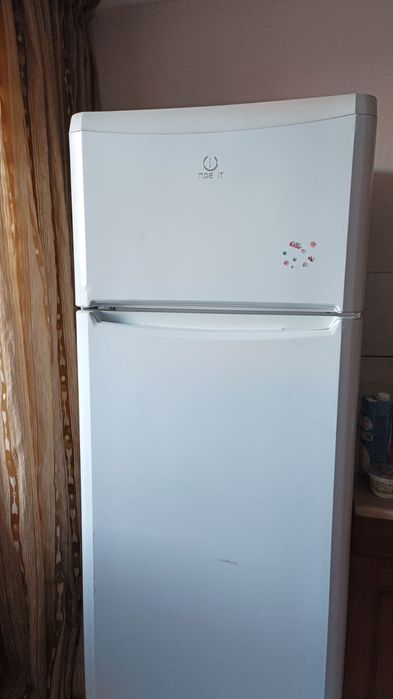 Продам холодильник на запчасти