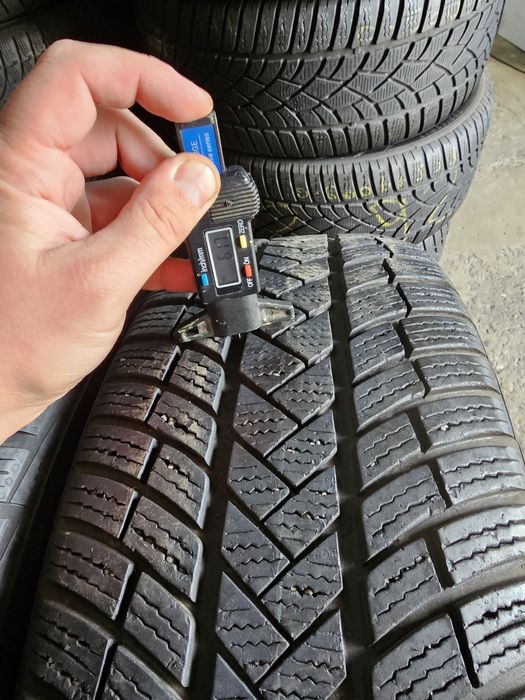 4 anvelope iarna 225 55 17 Vredestein 6.2mm 2019
