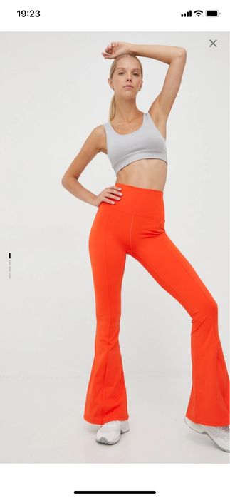 Оригинални жилетка Levis и клин P.E nation