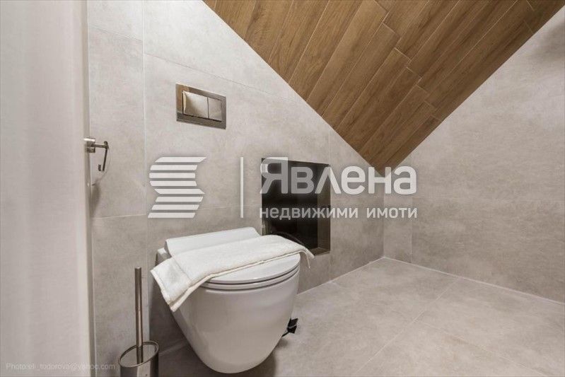 Дава се под наем Двустаен апартамент в Варна, Гръцка махала - 60 кв.м за 1050 € - Снимка #9