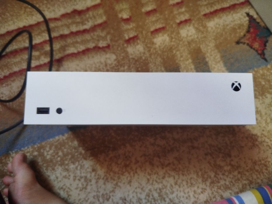 Xbox series s отличном состоянии