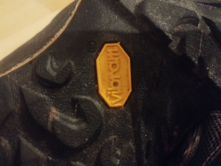 Bocanci DOLOMITE 45 Goretex Noi