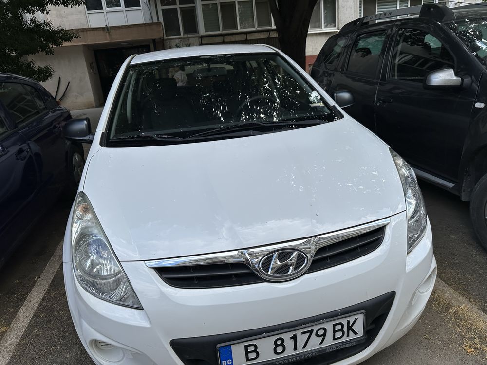 Автомобил Hunday i 20