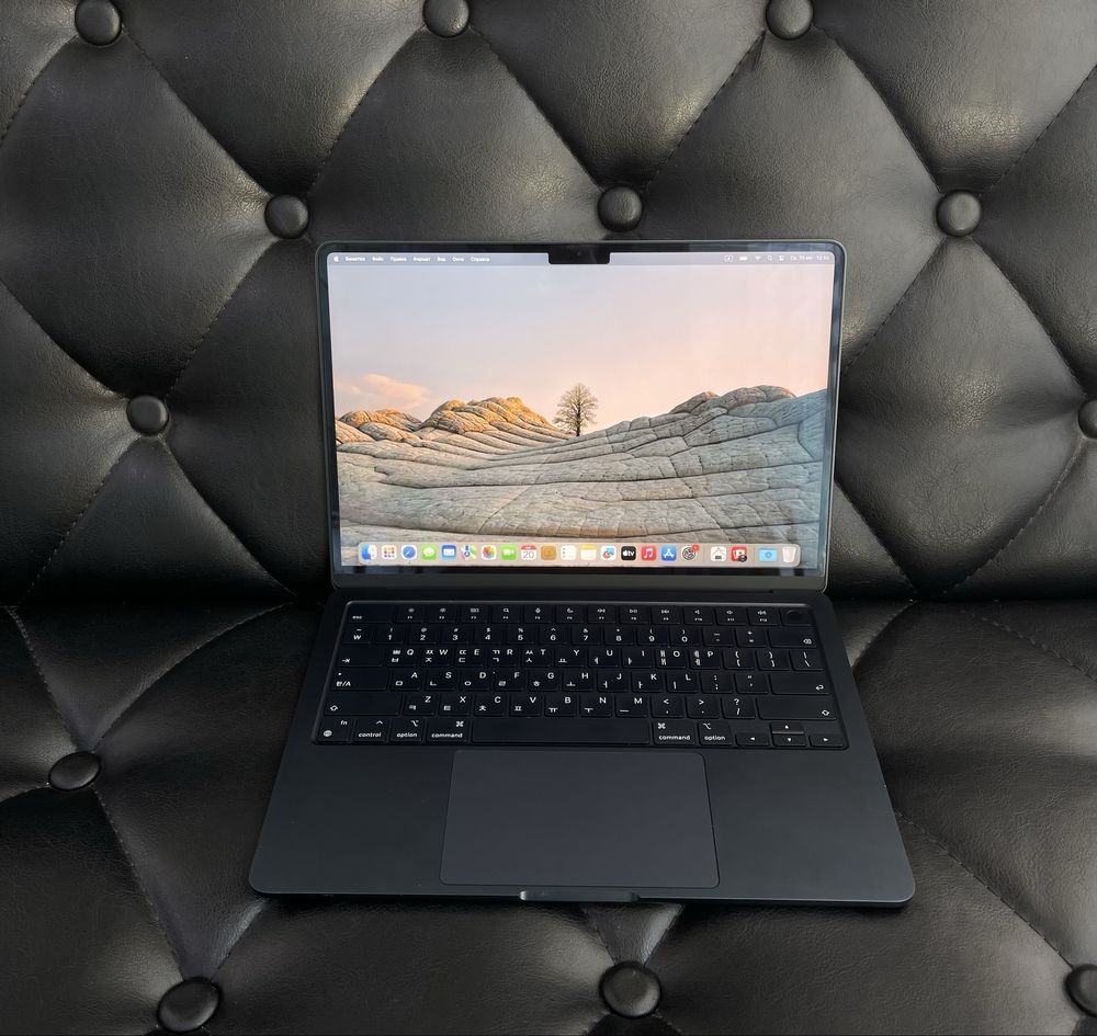 Apple MacBook Air M2 16/256 GB 2022 года в идеальном состояние