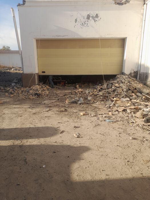 Ролставний дарвоза сотилади.