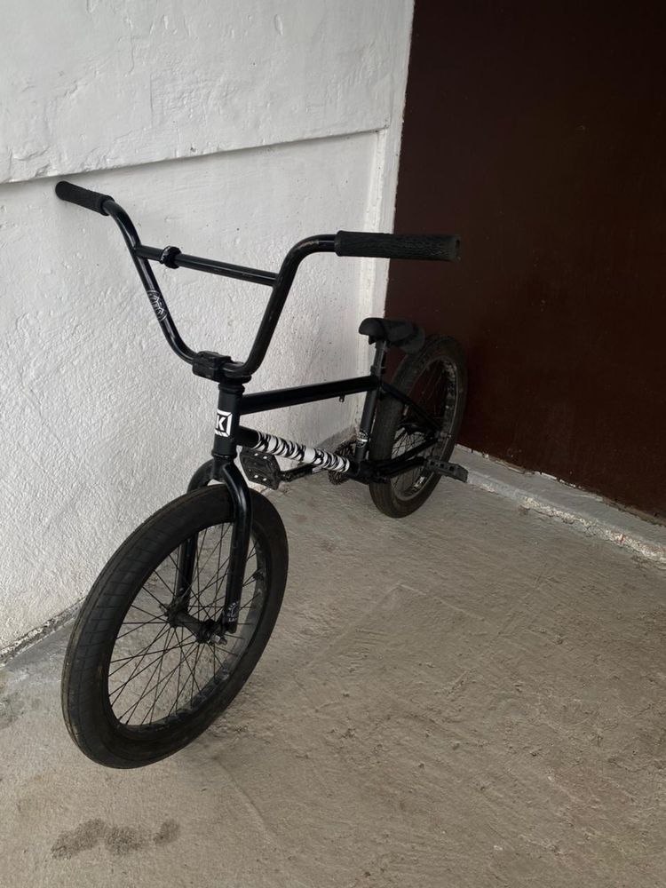 Велосипед kink bmx