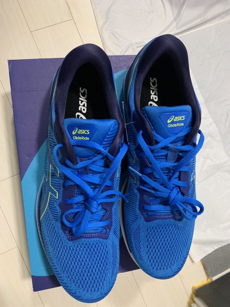 Asics GLIDERIDE беговые кроссовки. 48 размер