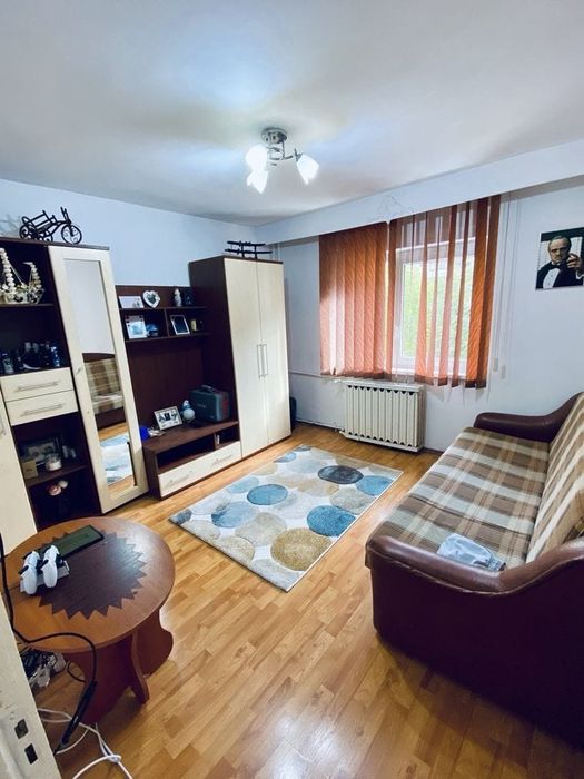 Apartament de închiriat pe Lacu Rosu