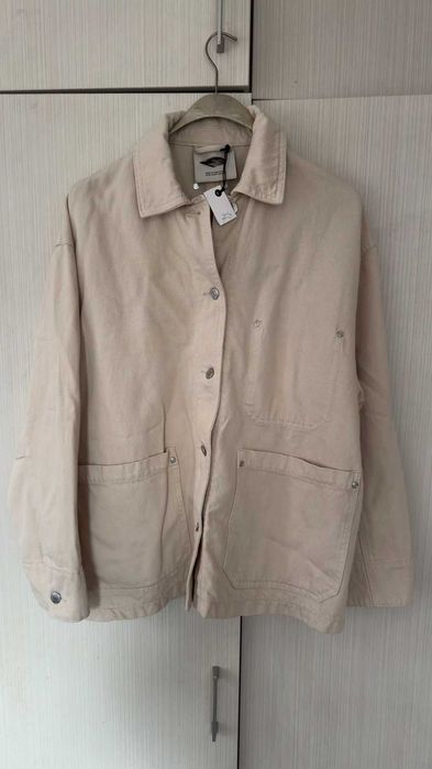 Ново дамско яке BERSHKA