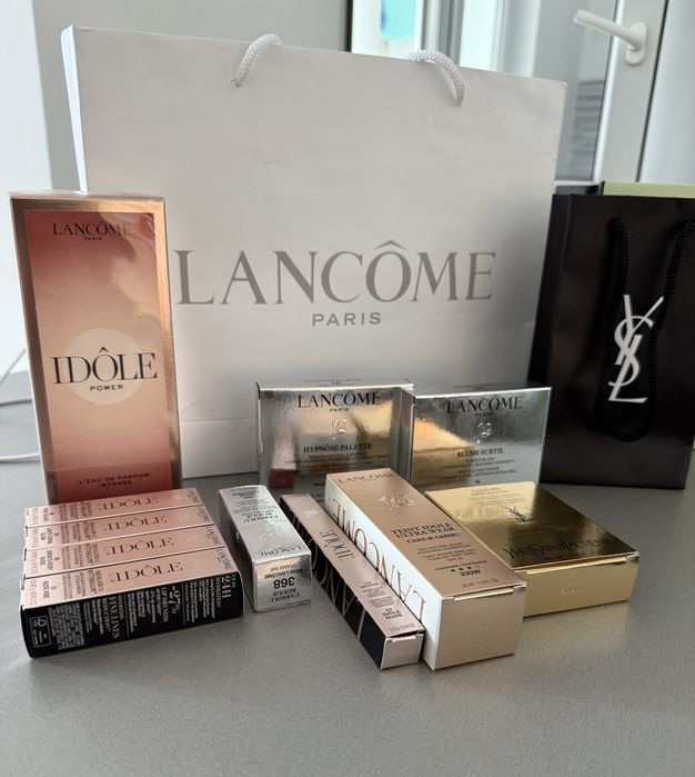 Продам тени с пудрой LANCOME Франция